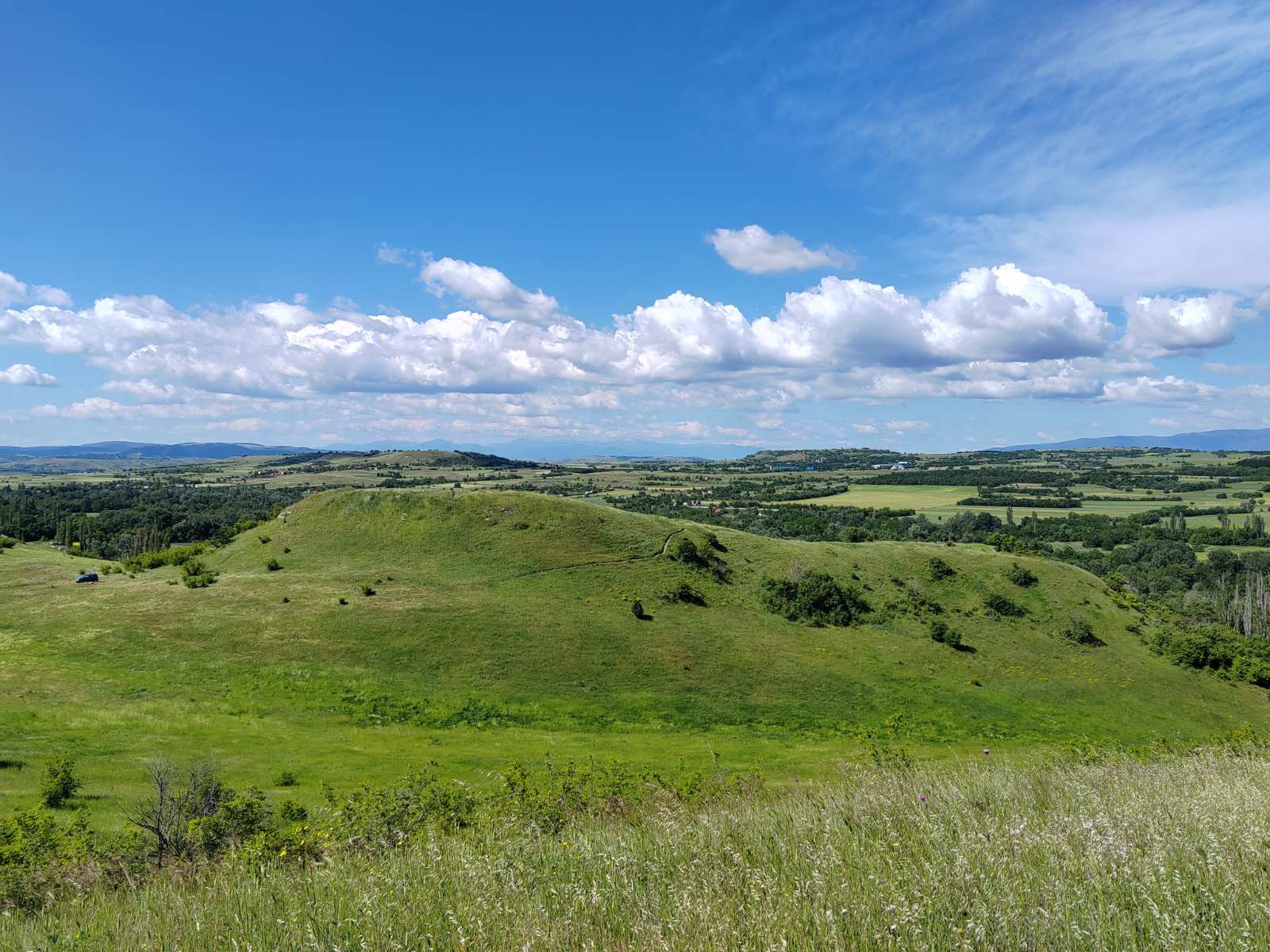 Локалитетот од неговата североисточна страна